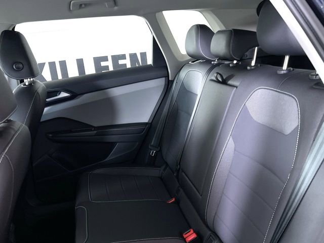 Used 2024 Volkswagen Taos SE image 21