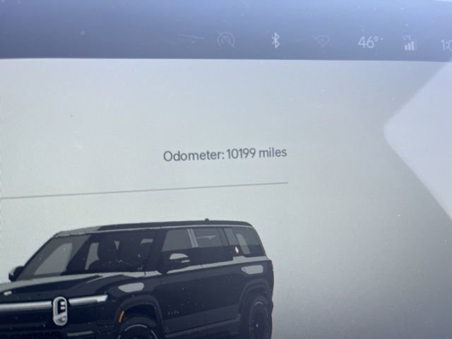 Used 2025 Rivian R1S Adventure image 7