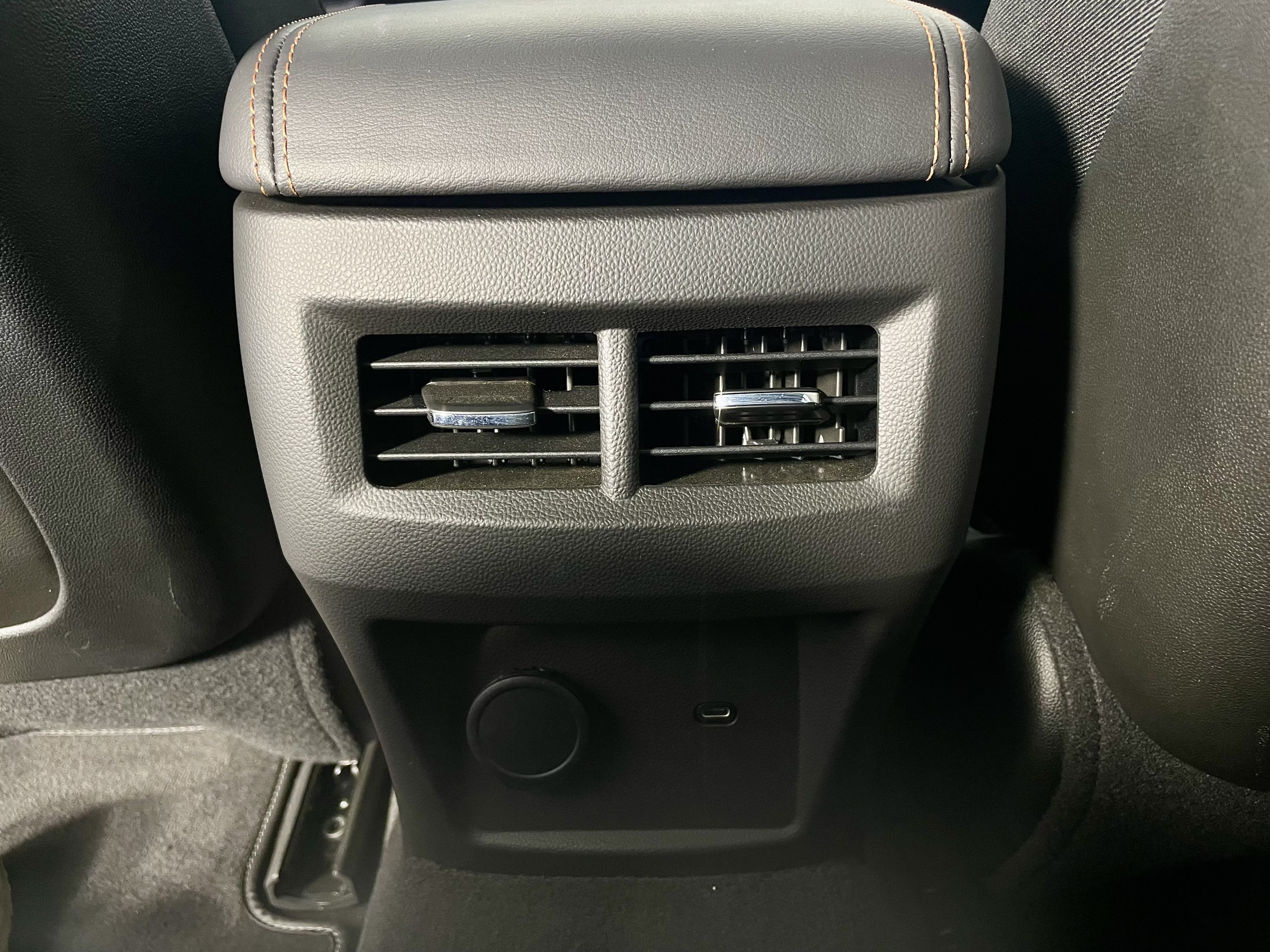 Used 2023 Cadillac CT5 V w/ Premium Package RWD image 22