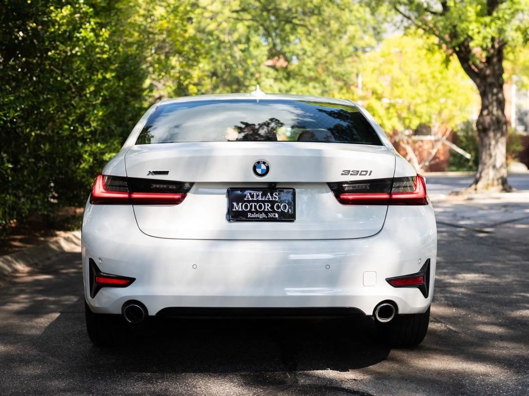 Used 2022 BMW 330i xDrive Sedan w/ Premium Package 2 AWD/4WD image 10