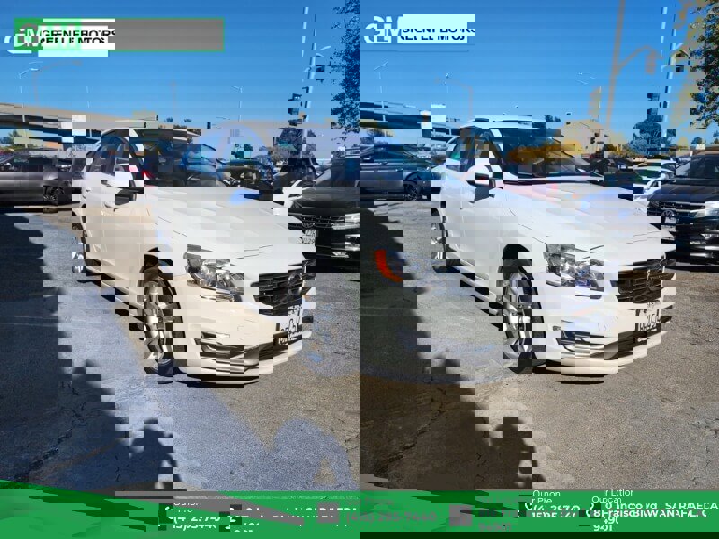 Used 2015 Volvo S60 T5 Premier image 1