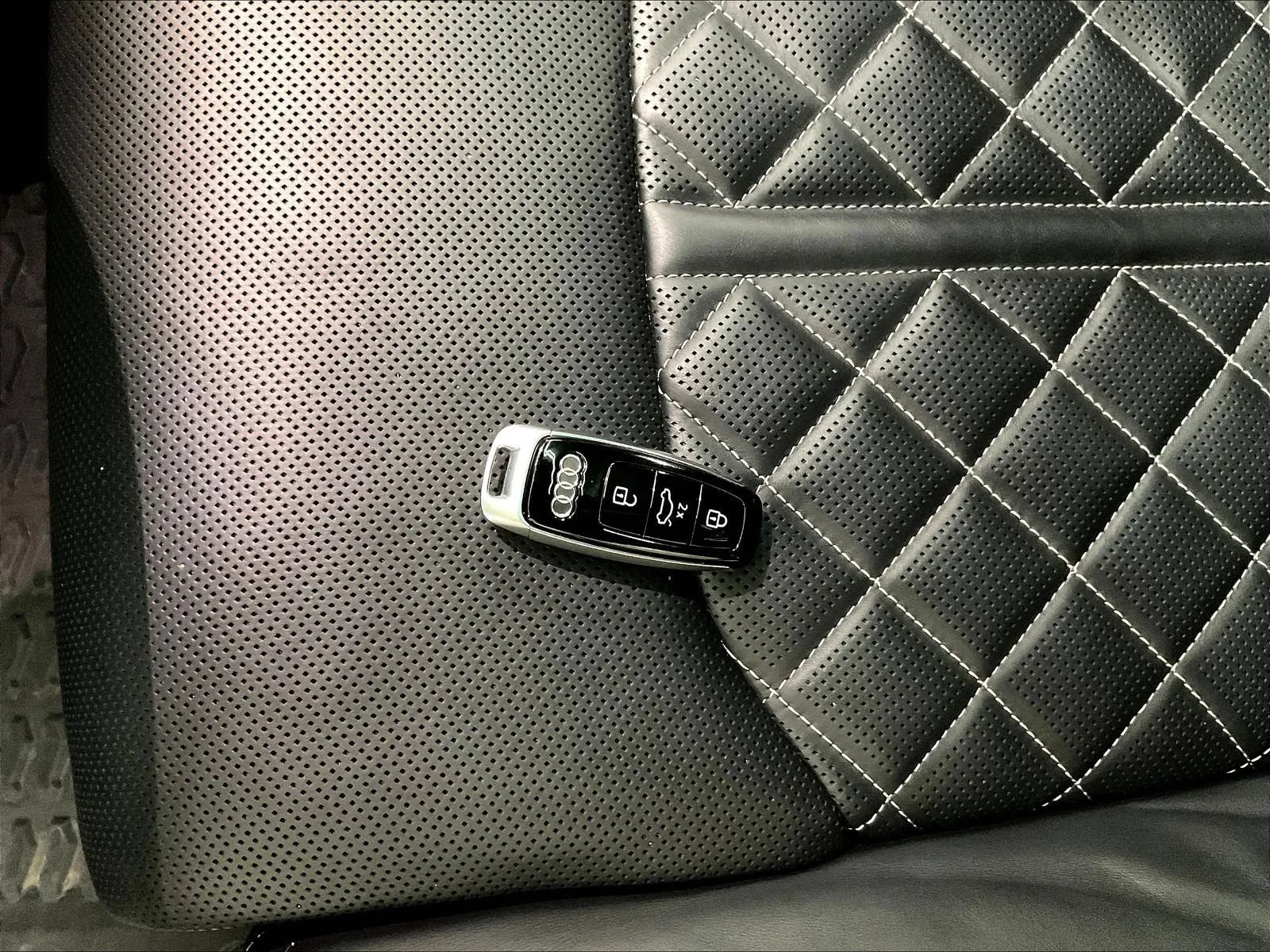 Used 2023 Audi SQ8 Premium Plus AWD/4WD image 30