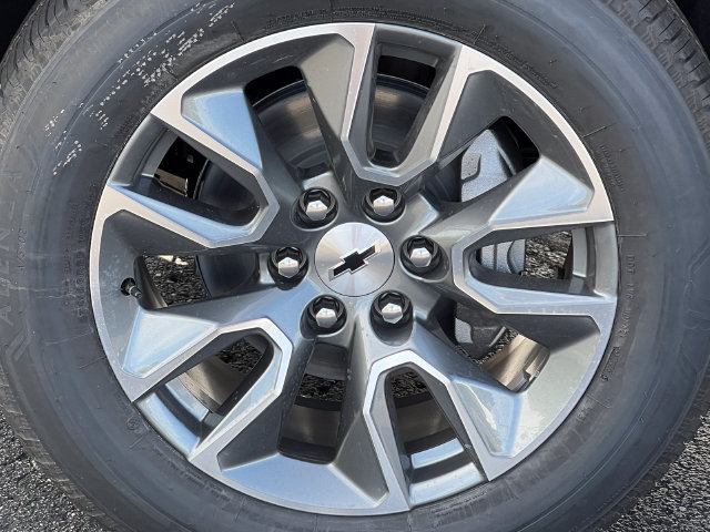 New 2026 Chevrolet Silverado 1500 RST w/ LPO, Dark Essentials Package AWD/4WD image 6