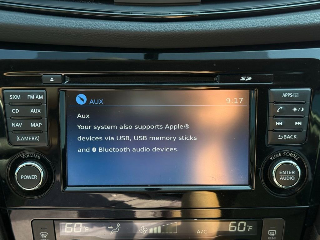 Used 2017 Nissan Rogue SV w/ SV Premium Package image 29