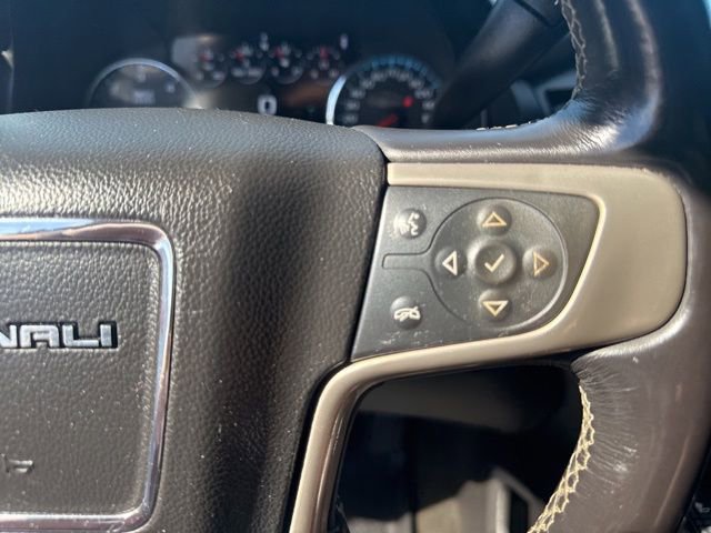 Used 2018 GMC Yukon Denali w/ Denali Ultimate Package AWD/4WD image 24