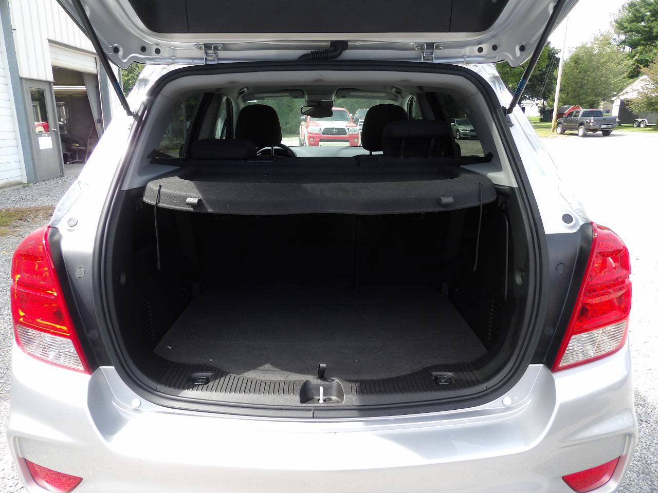 Used 2019 Chevrolet Trax LS w/ Tint and Cruise Package AWD/4WD image 6