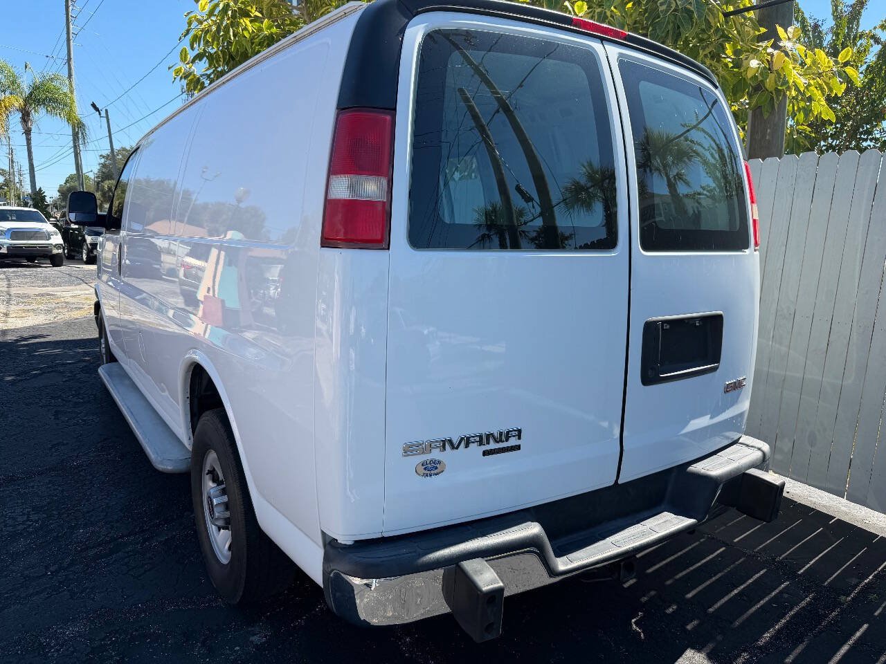 Used 2016 GMC Savana 2500 RWD image 19