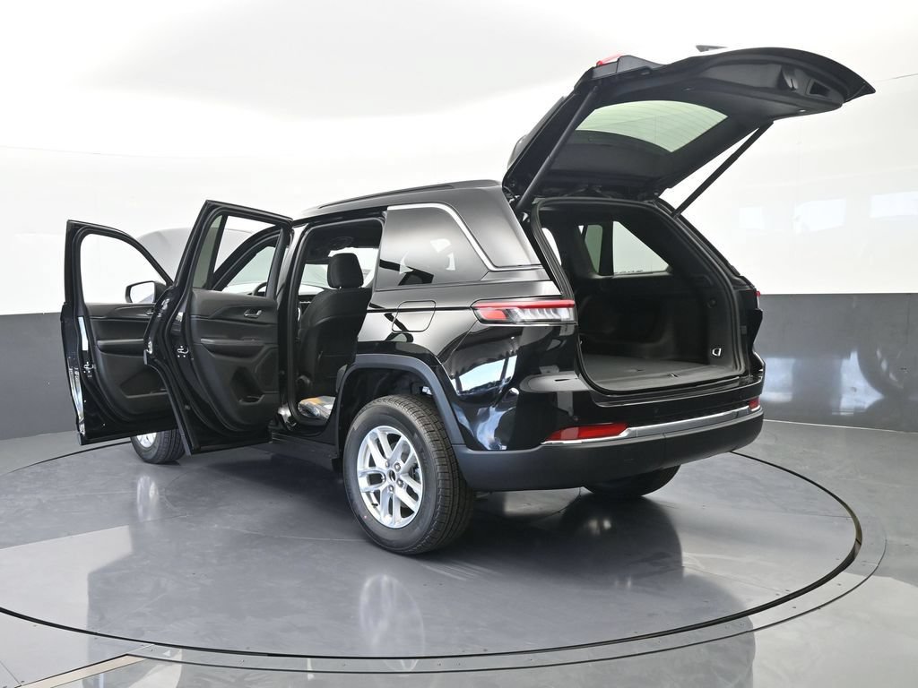 New 2026 Jeep Grand Cherokee Laredo X AWD/4WD image 69