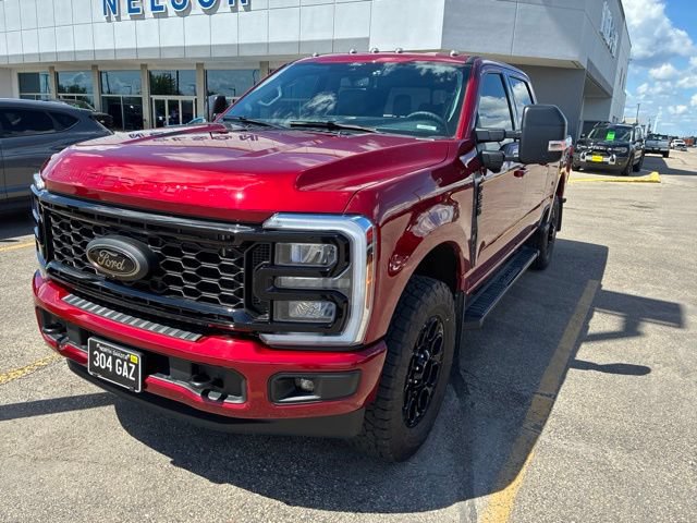 Used 2025 Ford F350 XLT w/ Black Appearance Package AWD/4WD image 3