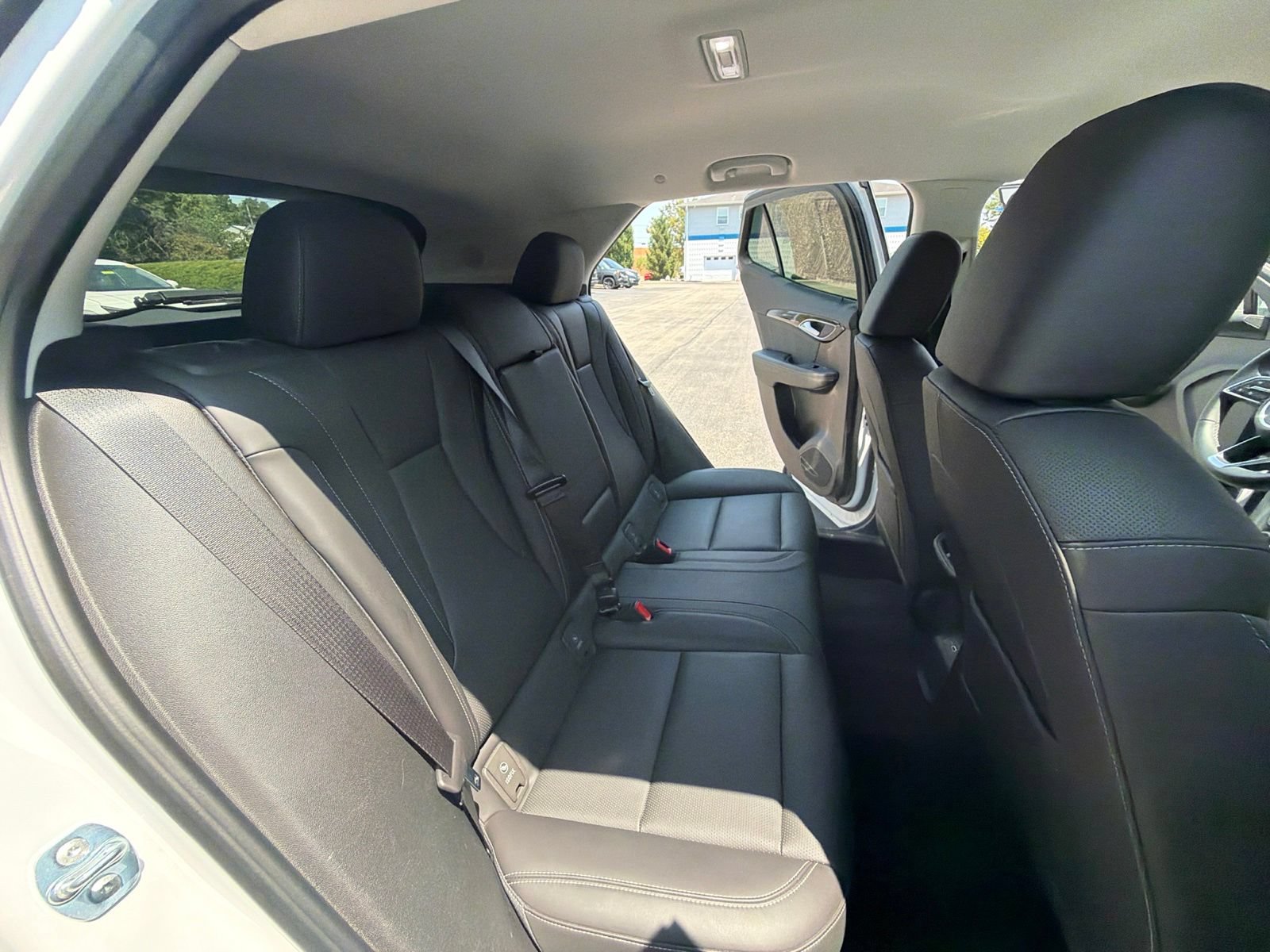 Used 2024 Buick Envision Preferred AWD/4WD image 27
