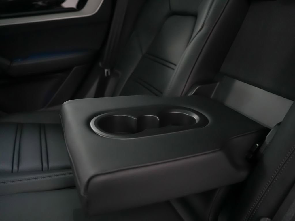 New 2026 Porsche Cayenne S AWD/4WD image 19