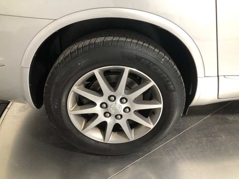 Used 2017 Buick Enclave Leather image 10