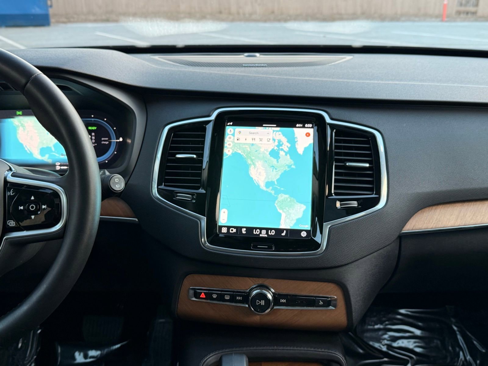 Used 2023 Volvo XC90 T8 Plus image 27