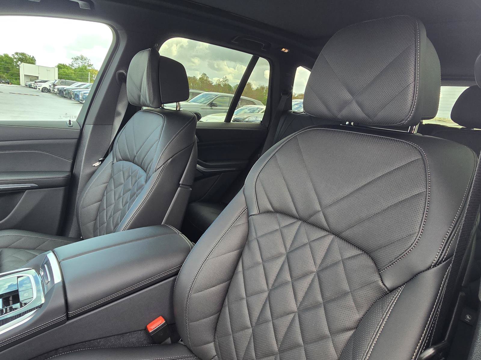 New 2026 BMW X5 sDrive40i w/ M Sport Package RWD image 18