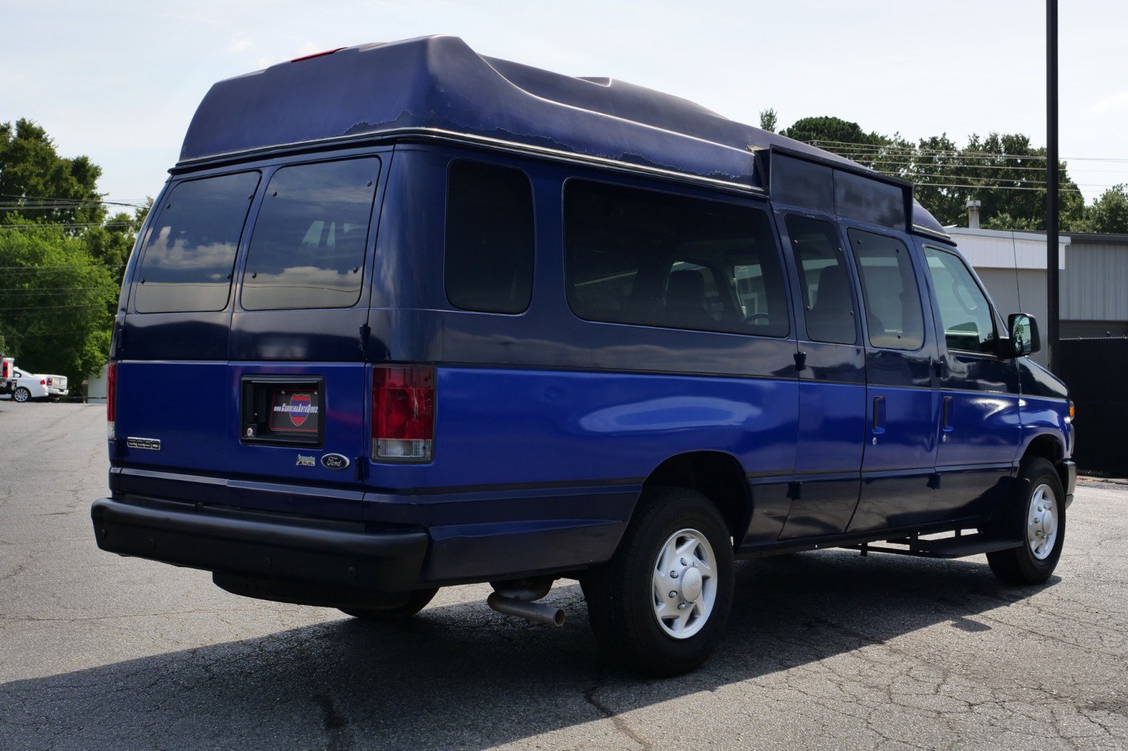 Used 2010 Ford E-250 and Econoline 250 Extended RWD image 9