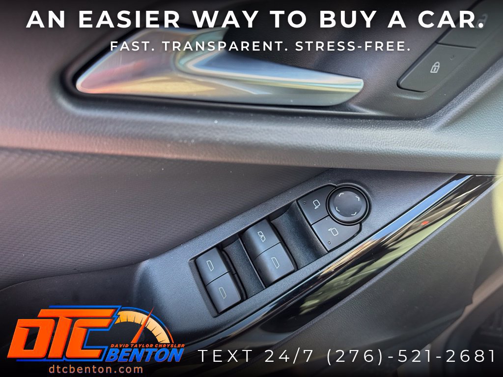 Used 2026 Chevrolet Equinox LT FWD image 7