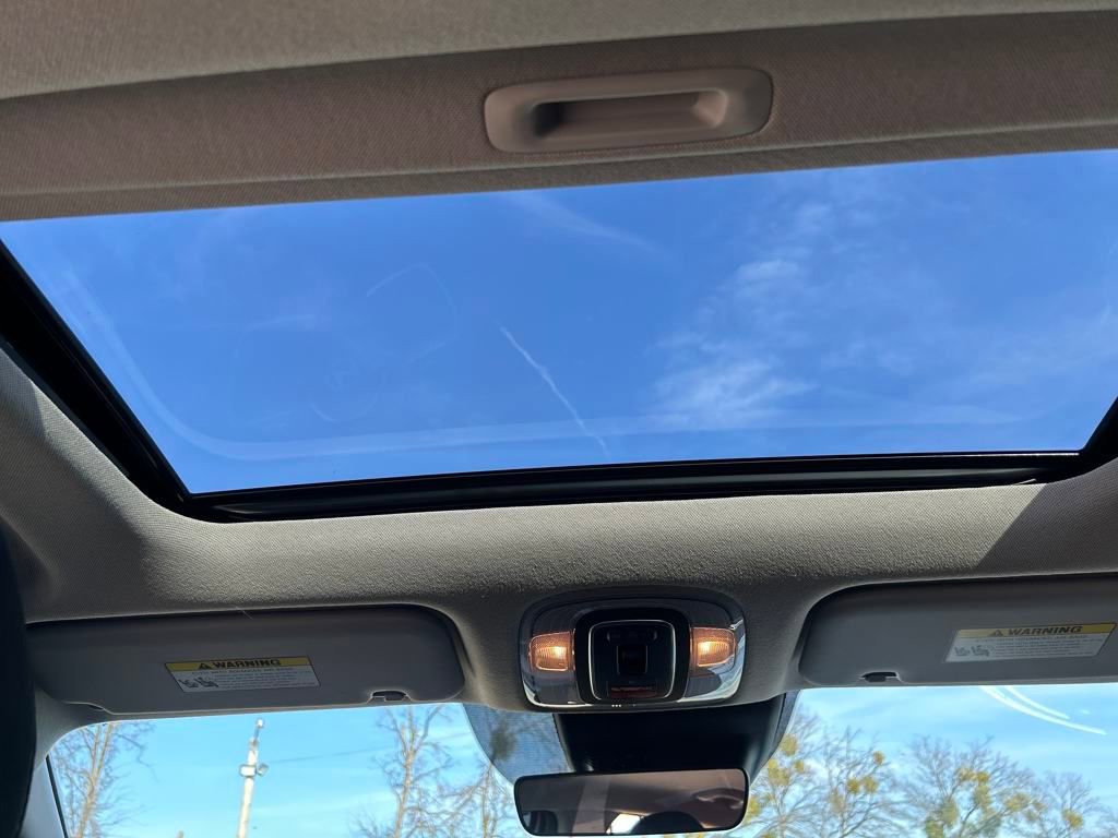 Used 2025 Hyundai Elantra SEL image 19