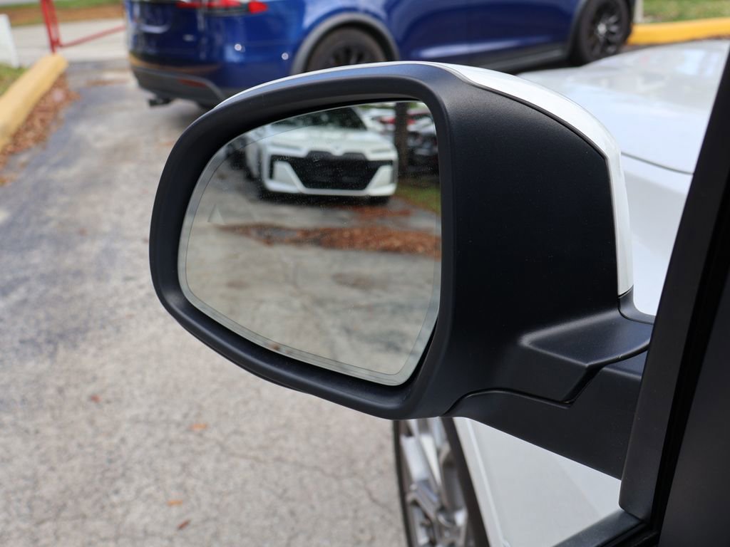 Used 2023 BMW X7 xDrive40i w/ Executive Package image 45