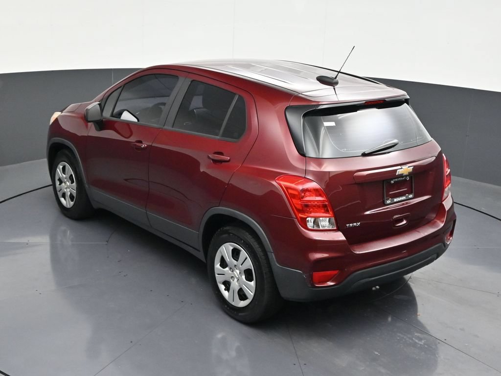Used 2017 Chevrolet Trax LS FWD image 18