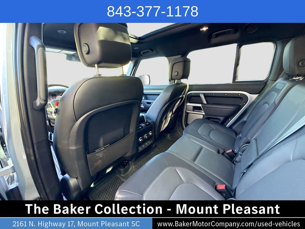 Used 2024 Land Rover Defender 130 X-Dynamic SE AWD/4WD image 28