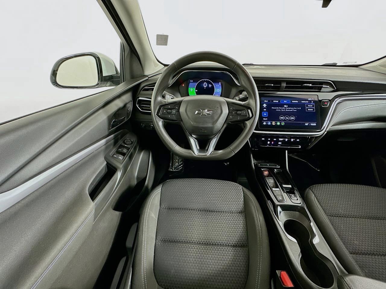 Used 2023 Chevrolet Bolt EUV LT FWD image 13