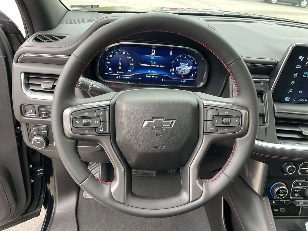 Used 2024 Chevrolet Suburban RST w/ Luxury Package AWD/4WD image 16