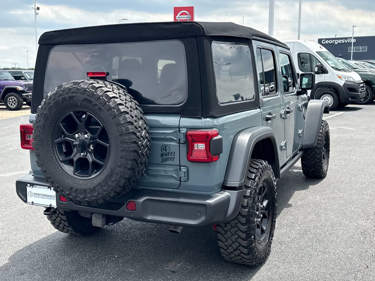 Used 2024 Jeep Wrangler Unlimited Sport AWD/4WD image 3