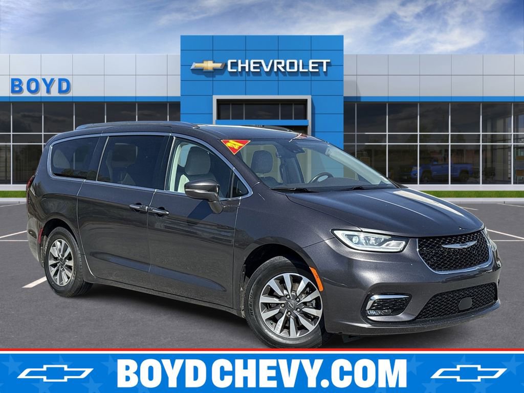 Used 2021 Chrysler Pacifica Touring-L