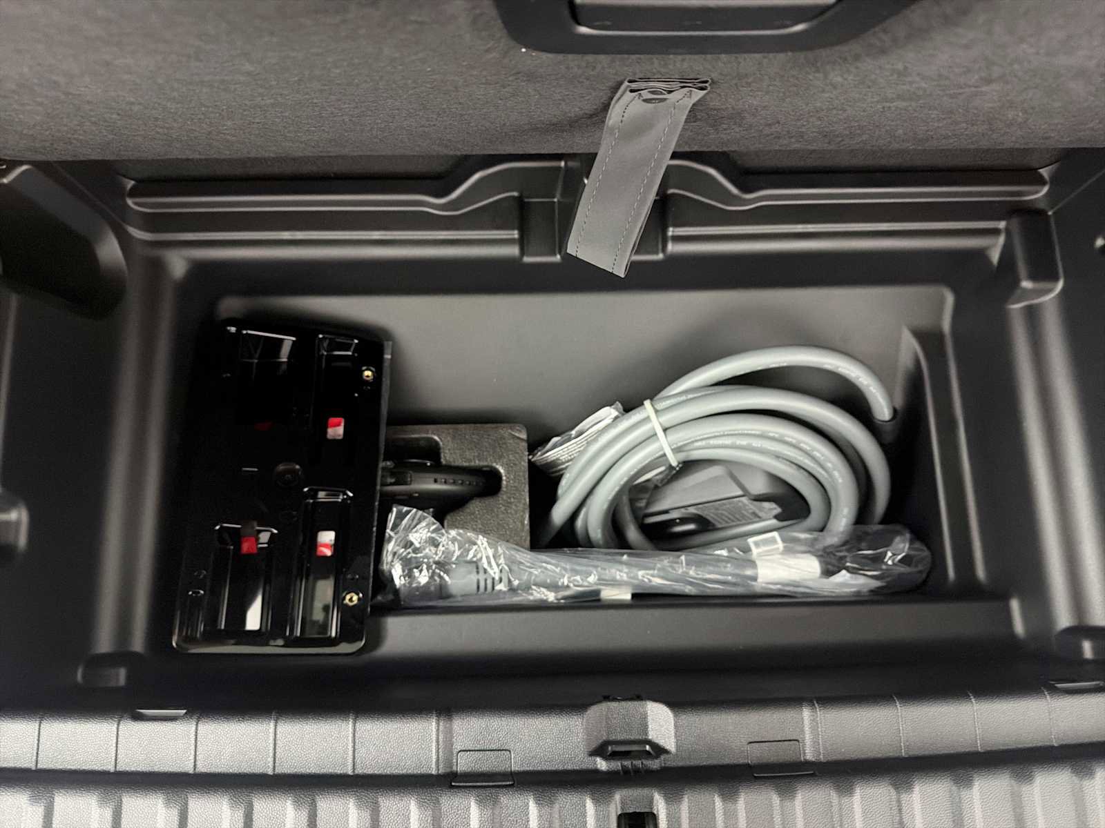 Certified 2026 BMW iX xDrive60 image 28