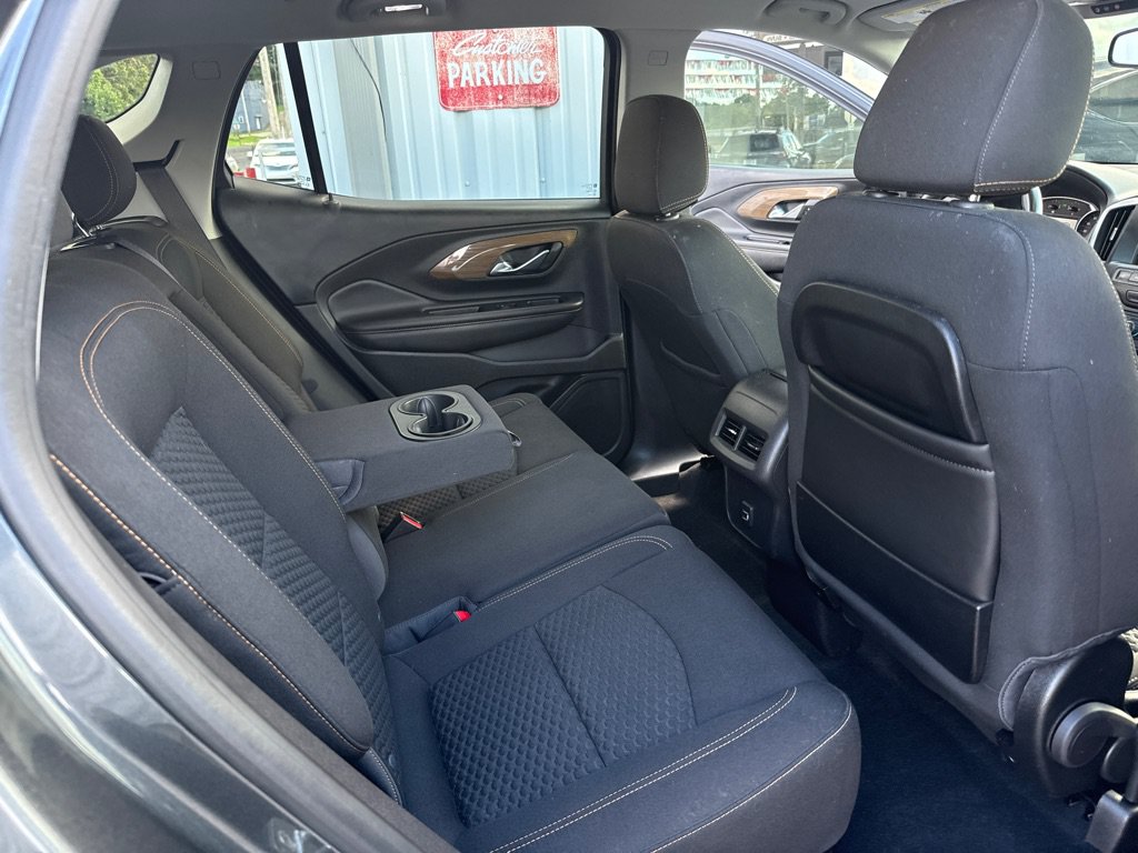 Used 2019 GMC Terrain SLE w/ Driver Convenience Package FWD image 14