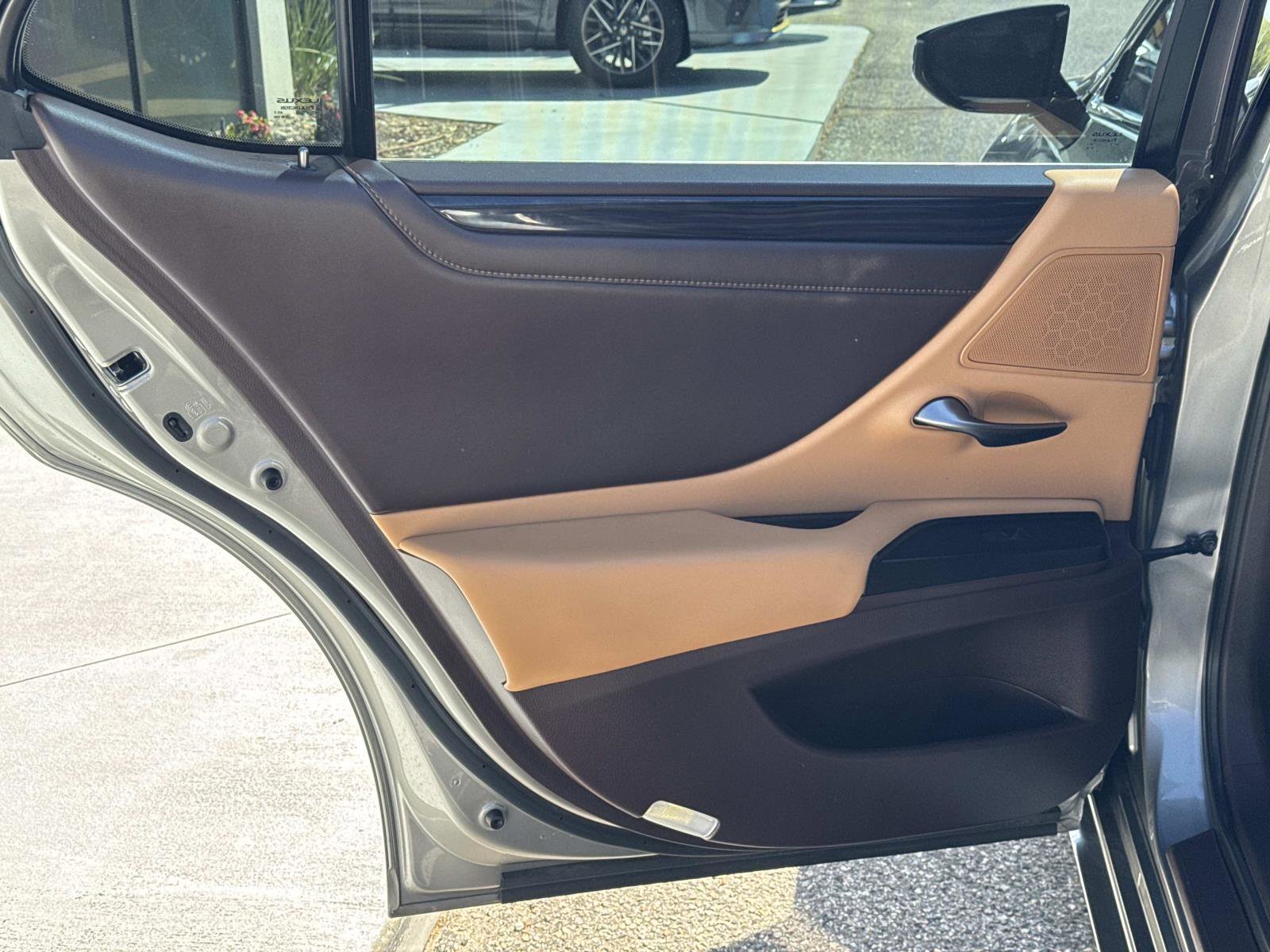 Certified 2020 Lexus ES 350 w/ Premium Package image 11