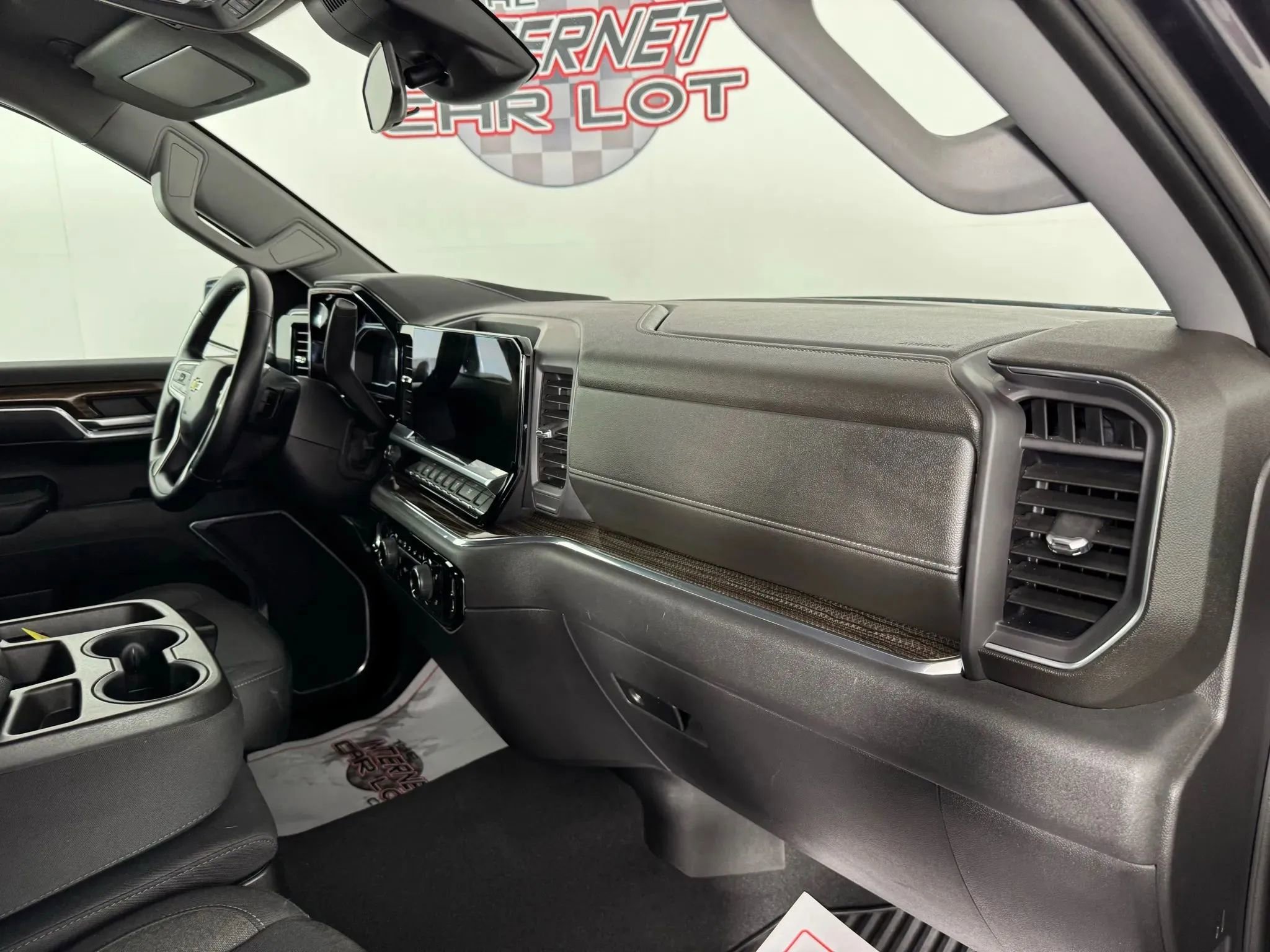 Used 2023 Chevrolet Silverado 1500 LT image 12