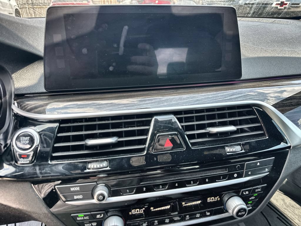 Used 2017 BMW 530i RWD image 10