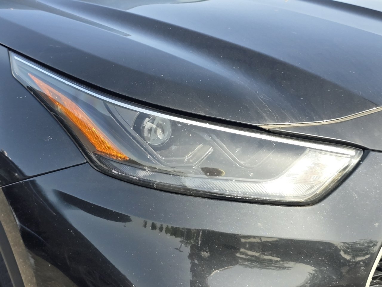 Used 2023 Toyota Highlander LE AWD/4WD image 20