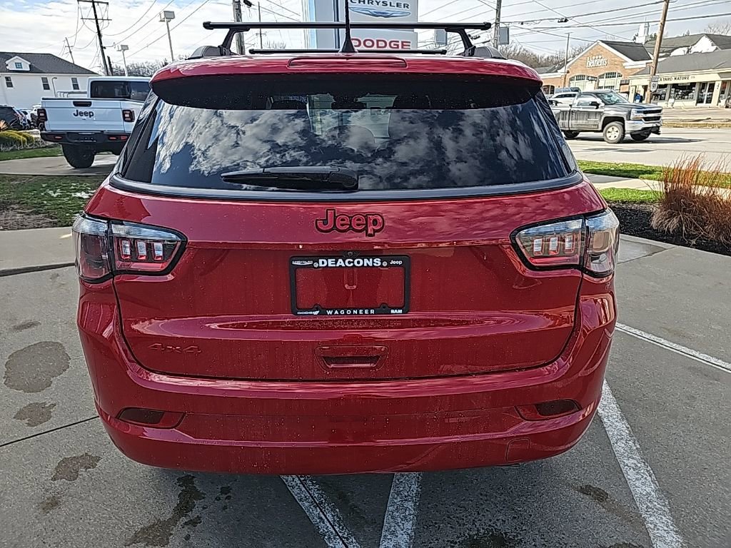 Certified 2022 Jeep Compass Limited image 11