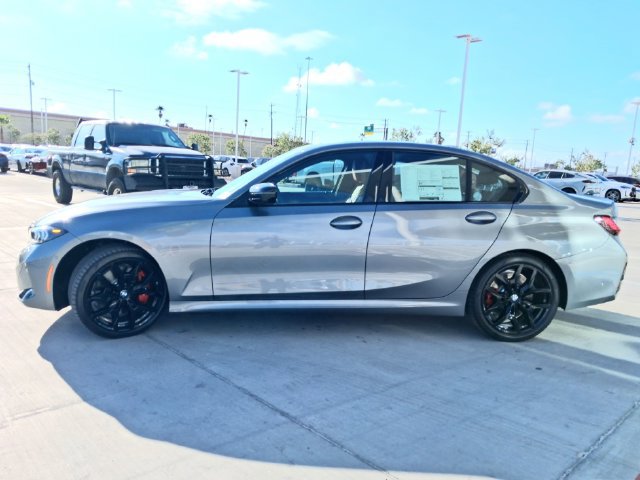 New 2026 BMW 330i Sedan w/ M Sport Package RWD image 4