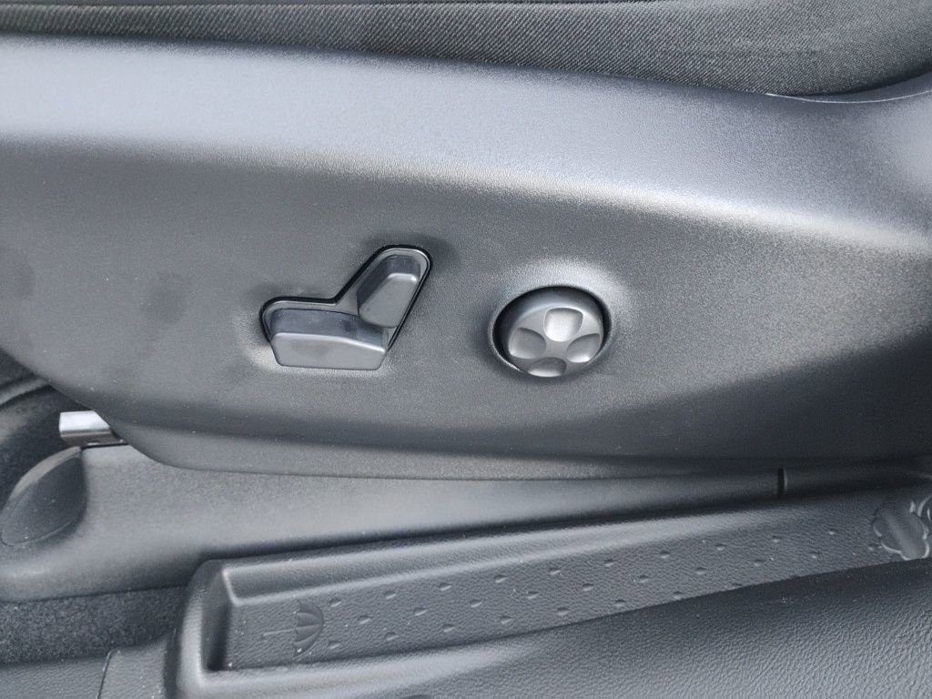 New 2026 Chrysler Pacifica Select image 22