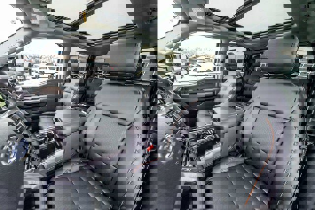 New 2026 Ford F250 Lariat w/ Black Appearance Package image 29