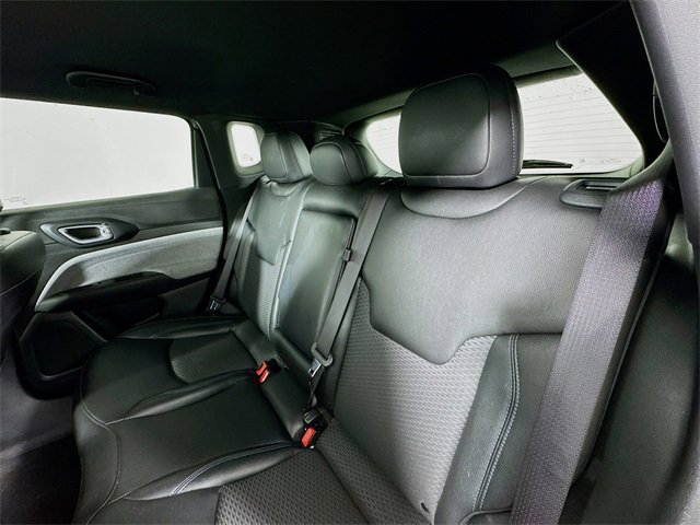 Used 2024 Jeep Compass Latitude image 20