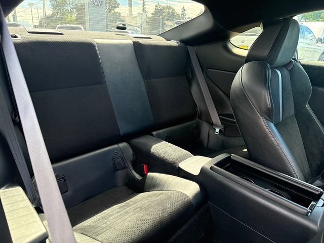 Used 2025 Toyota GR86 Premium w/ ALL Weather Mat Package (TMS) RWD image 10
