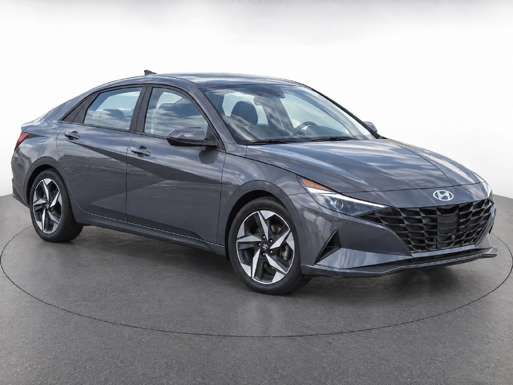 Used 2023 Hyundai Elantra SEL w/ Convenience Package