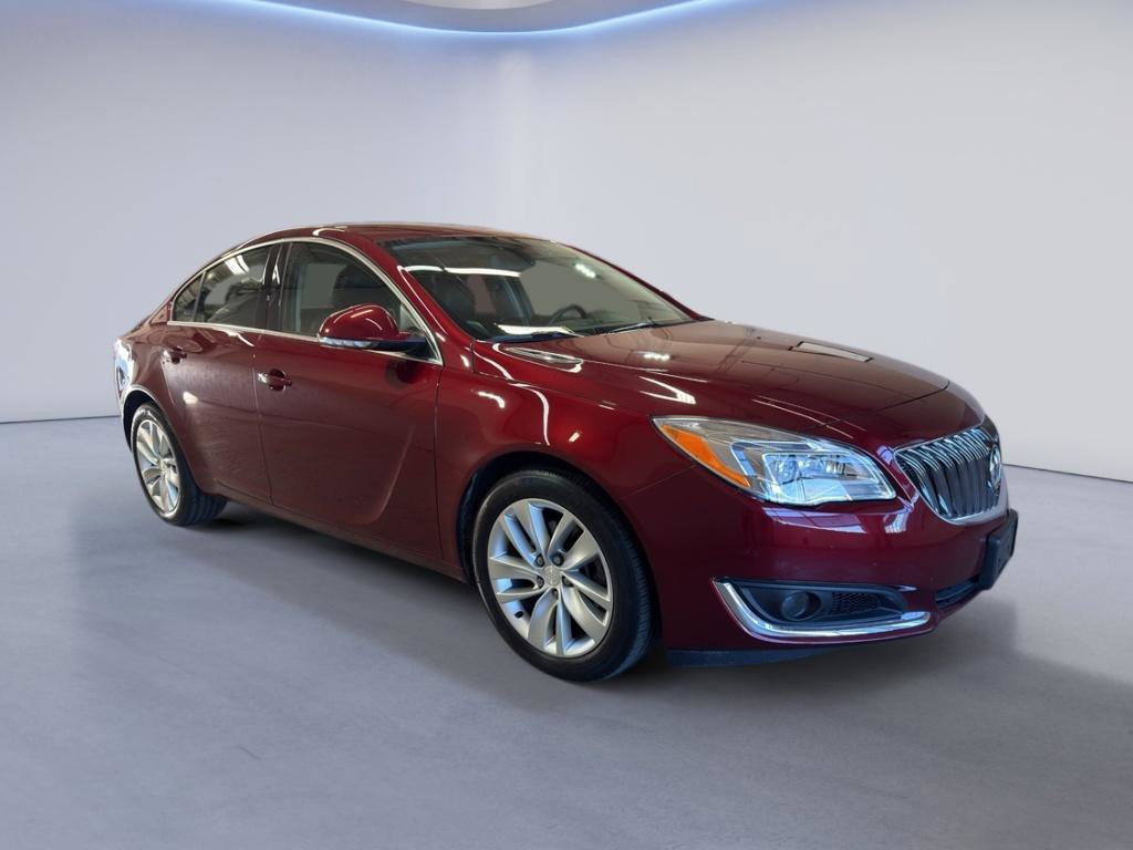 Used 2016 Buick Regal Premium FWD image 1