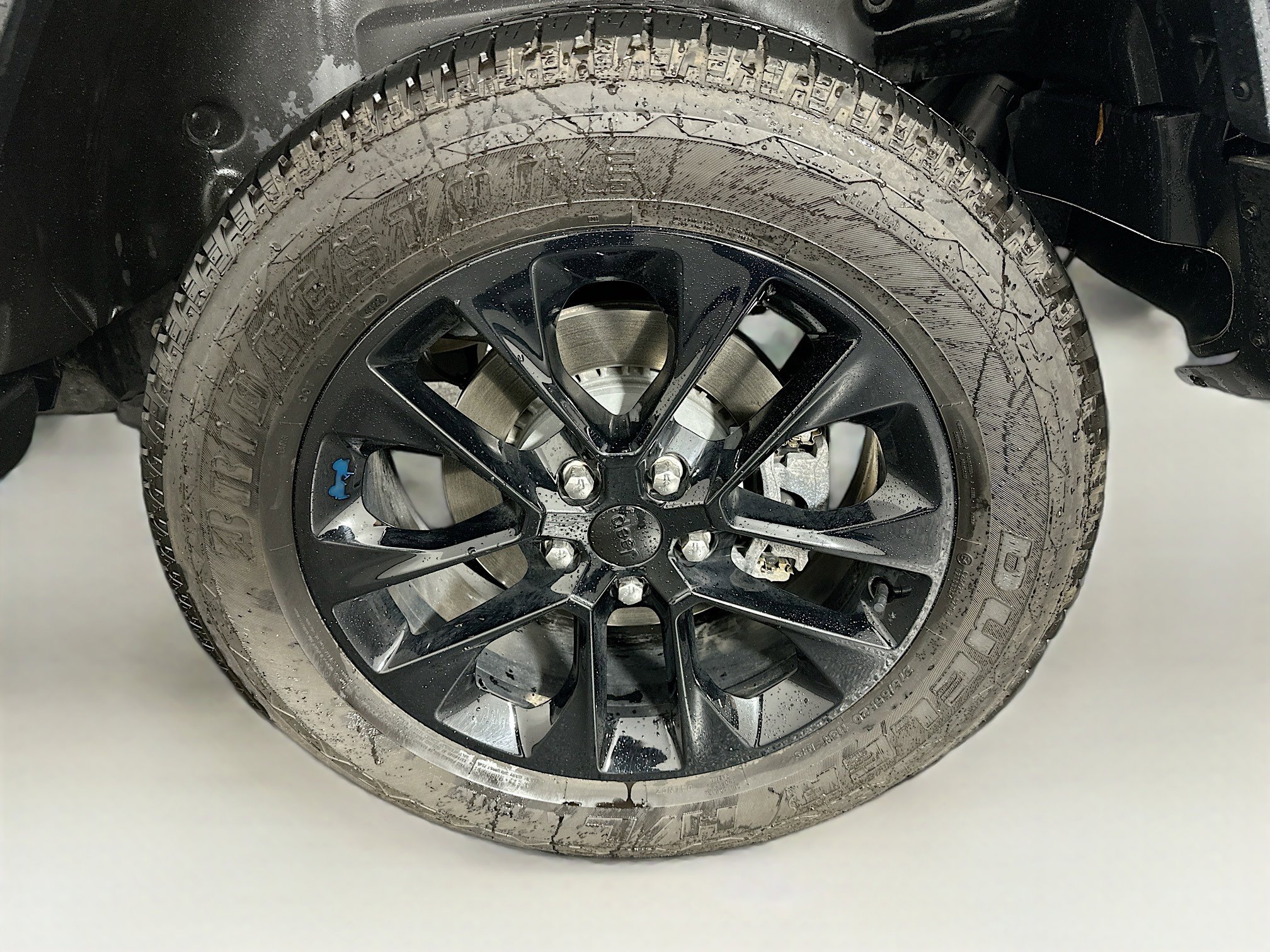 Used 2023 Jeep Wrangler Unlimited Sahara w/ Cold Weather Group AWD/4WD image 11