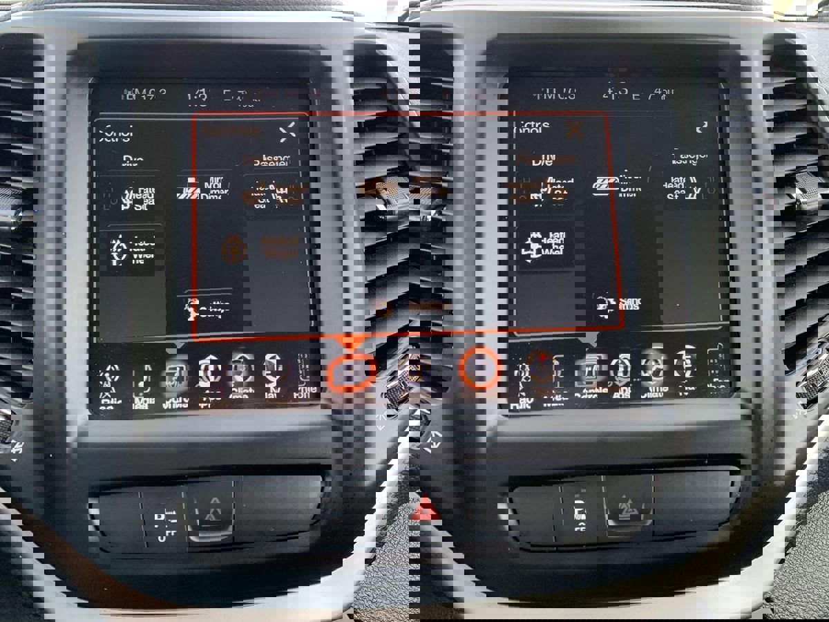 Used 2017 Jeep Cherokee Trailhawk w/ Comfort/Convenience Group image 25