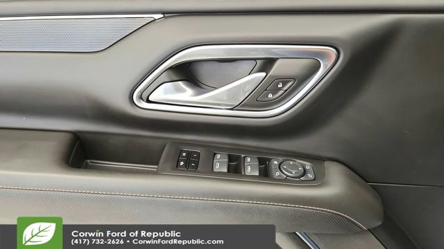 Used 2024 GMC Yukon AT4 w/ AT4 Premium Plus Package AWD/4WD image 22