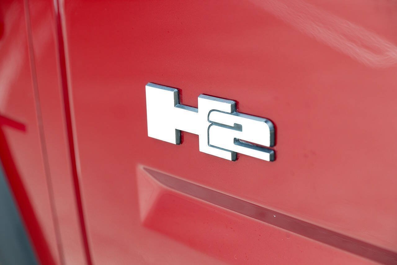 Used 2005 HUMMER H2 w/ Preferred Equipment Group AWD/4WD image 35