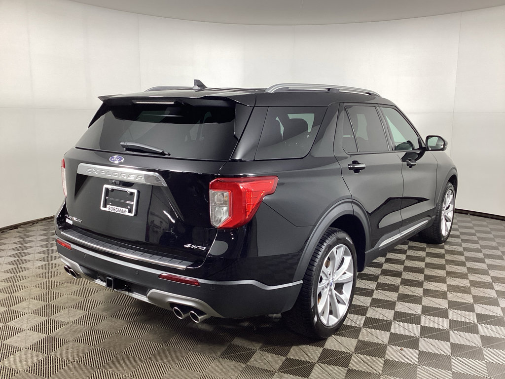 Used 2023 Ford Explorer Platinum w/ Technology Package image 3