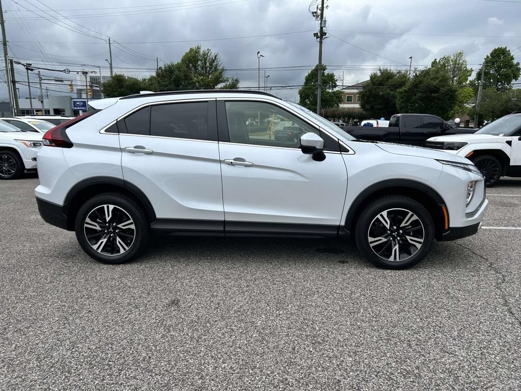 Used 2024 Mitsubishi Eclipse Cross SE AWD/4WD image 2
