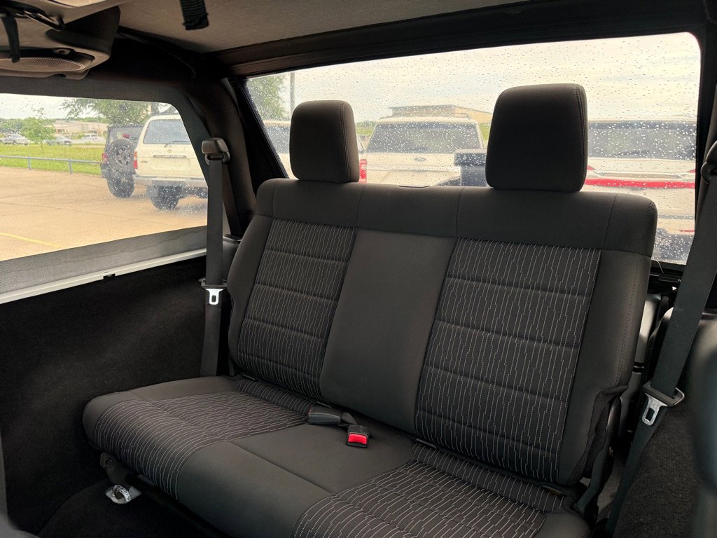 Used 2012 Jeep Wrangler Sport AWD/4WD image 13