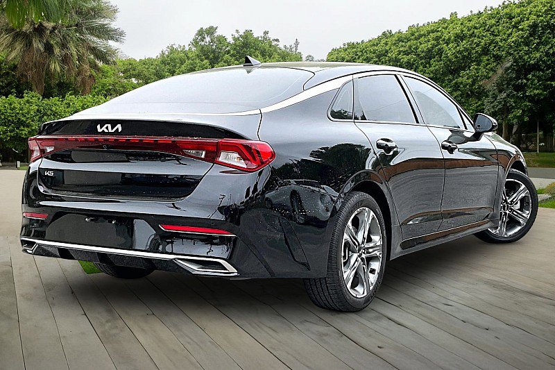Used 2023 Kia K5 EX w/ EX Premium Package FWD image 2